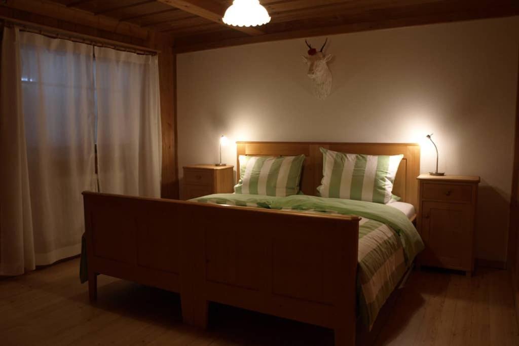 Grosszugige Ferienwohnung Am Kloster เคียร์ชซาร์เทิน ภายนอก รูปภาพ